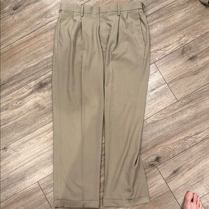 Haggar Men's Classic Khaki Dress Pants 34x30